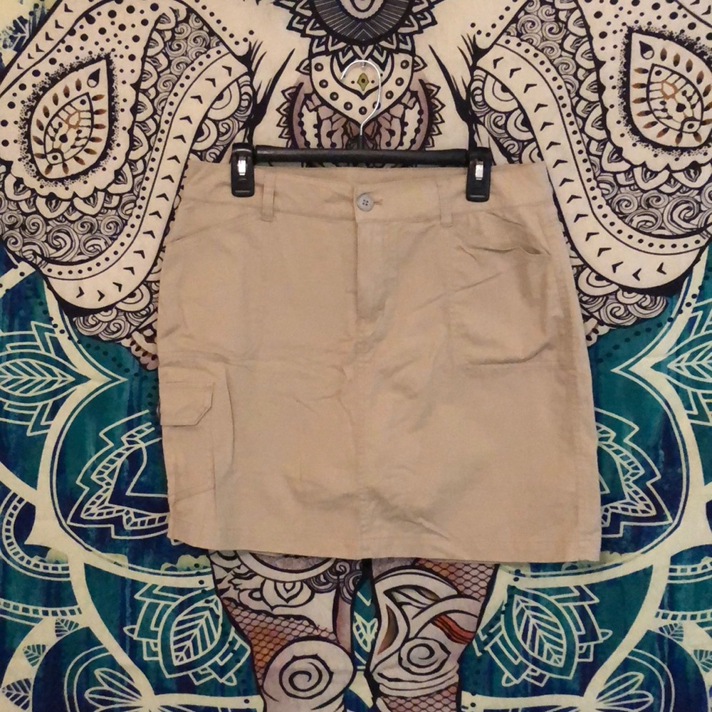 Khaki skort